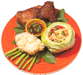 Kai Yang, Khao Niao et Som Tam (Poulet grillé au riz gluant et à la salade de papaye)