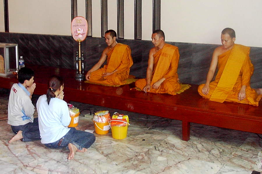 Le bouddhisme et la société thaïlandaise