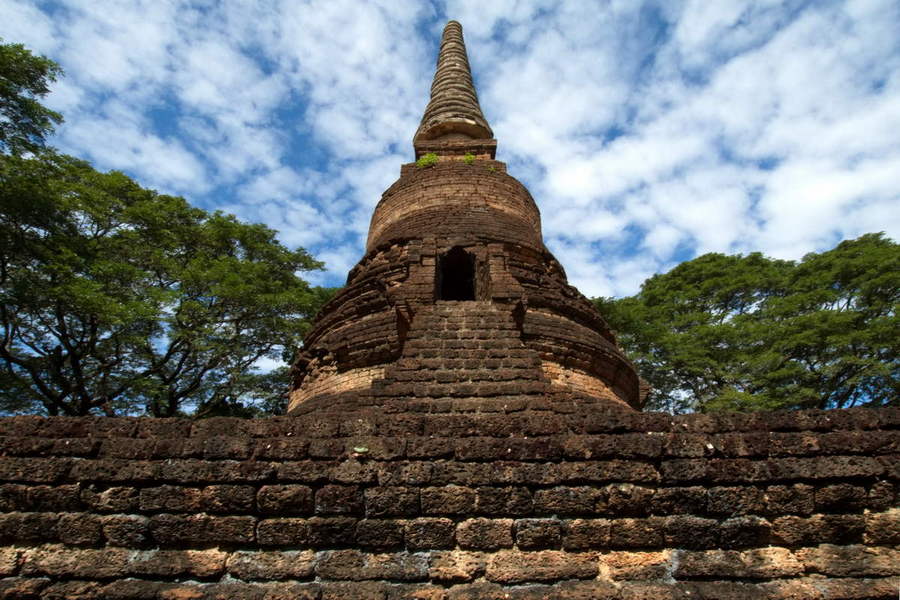 Wat Chedi Chet Thaeo